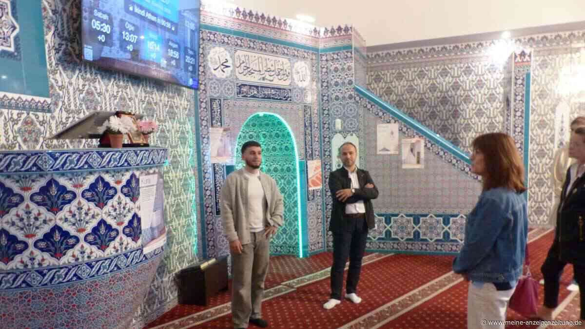 Vom Pferdestall zur heutigen Moschee – Jugendliche öffnen die Türen