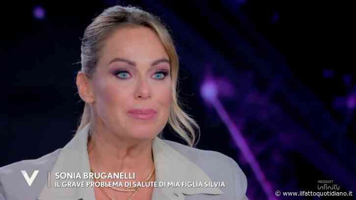 “L’urgenza con cui abbiamo dovuto correre per operare Silvia al cuore ci ha lasciati annichiliti. Paolo Bonolis era fermo”: Sonia Bruganelli racconta a Verissimo l’intervento della figlia