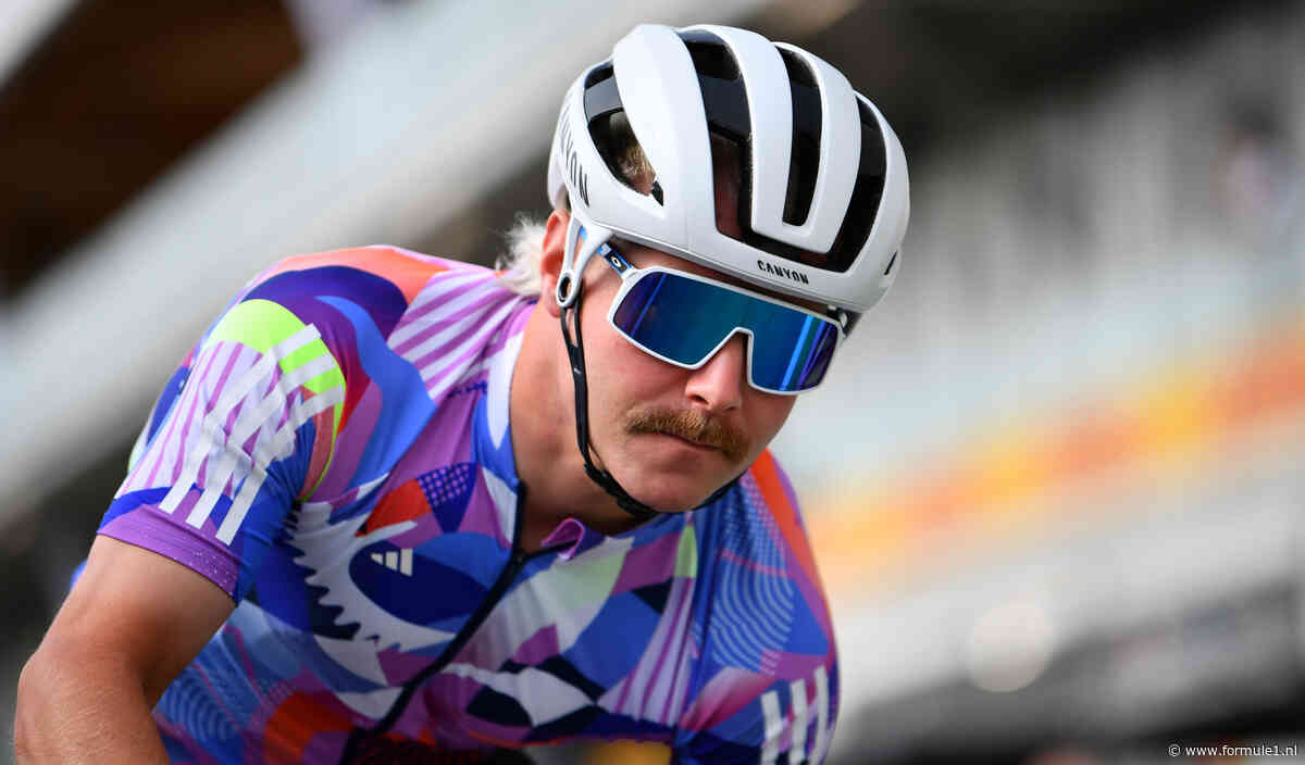 F1-coureur of wielrenner? Valtteri Bottas begint aan fietstocht van Maleisië naar Singapore