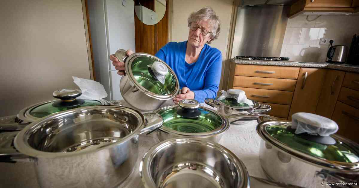 Riek (87) uit Den Ham trapt in praatjes van pannenverkoper: ‘Hoe heb ik zo dom kunnen zijn?’