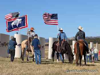 PHOTOS: Chris Navarro’s Windborne Wyoming Mustangs – Wall of Renewal