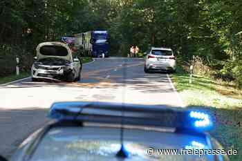 B 175 in Waldenburg: Schwerer Unfall mit Verletzten