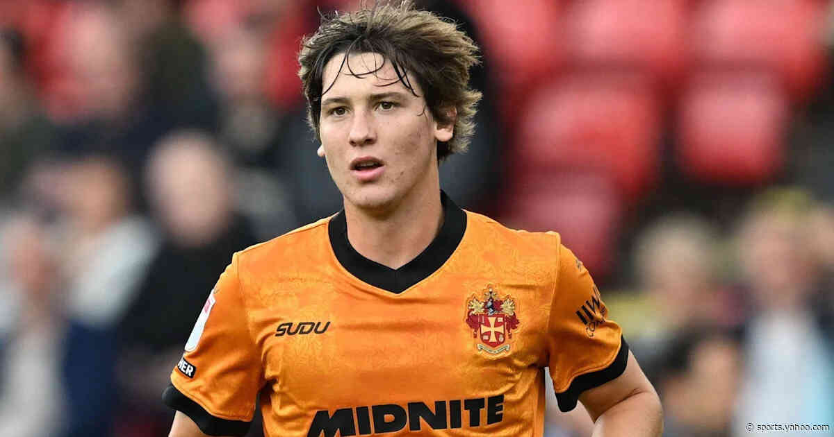 Wolves' Lopez injured on international duty
