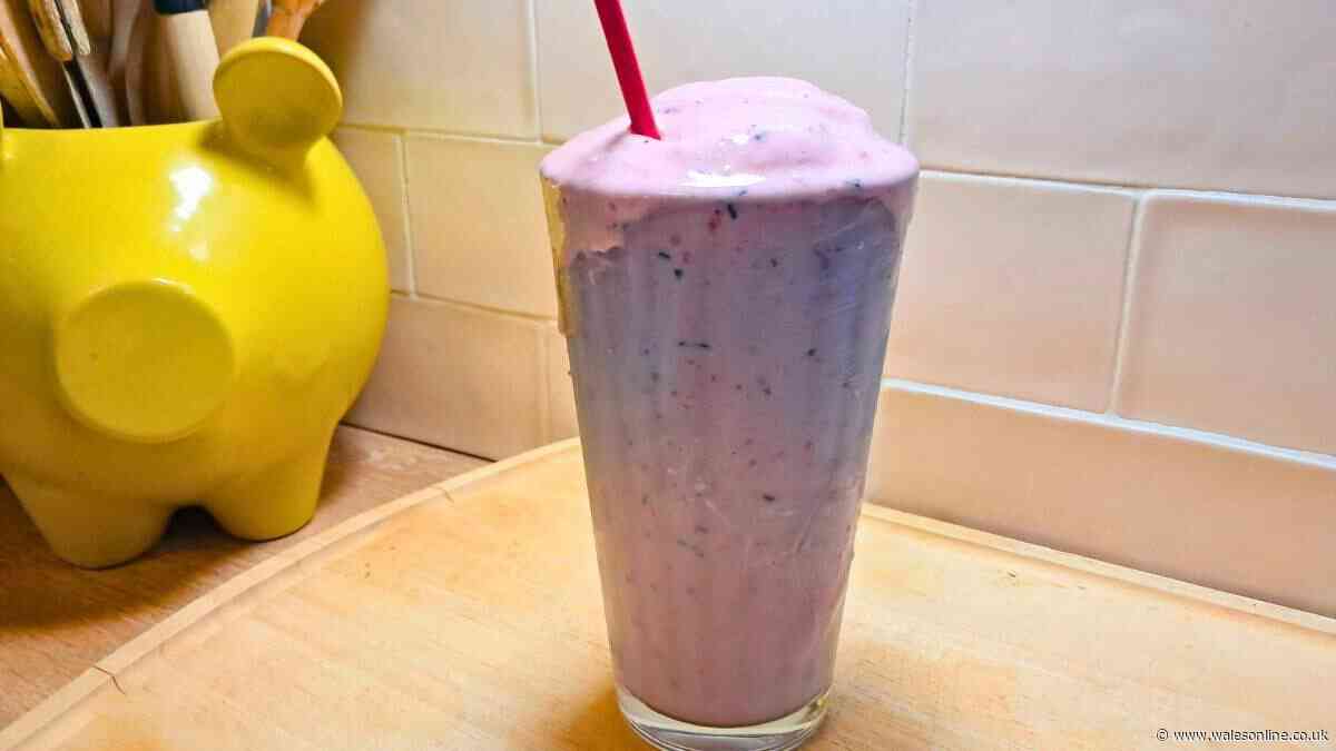 I can make smoothies taste better by ditching ice for a simple ingredient