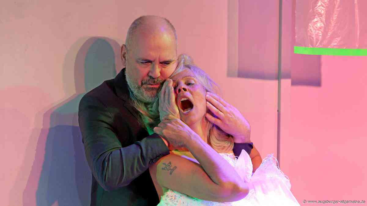 "Kreons Antigone" im Sensemble Theater: Wie ein Despot den Tod seiner Feinde inszeniert