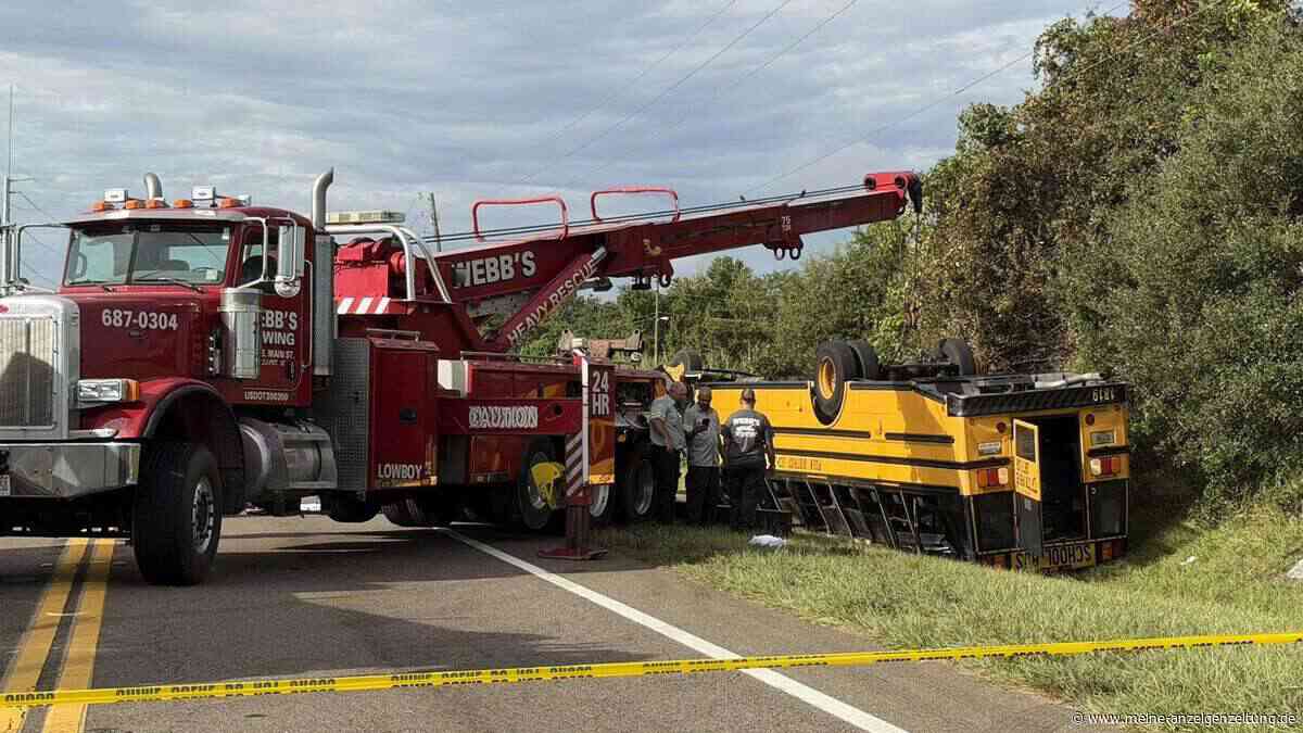 Zwei Tote bei schwerem Schulbus-Unfall in Florida