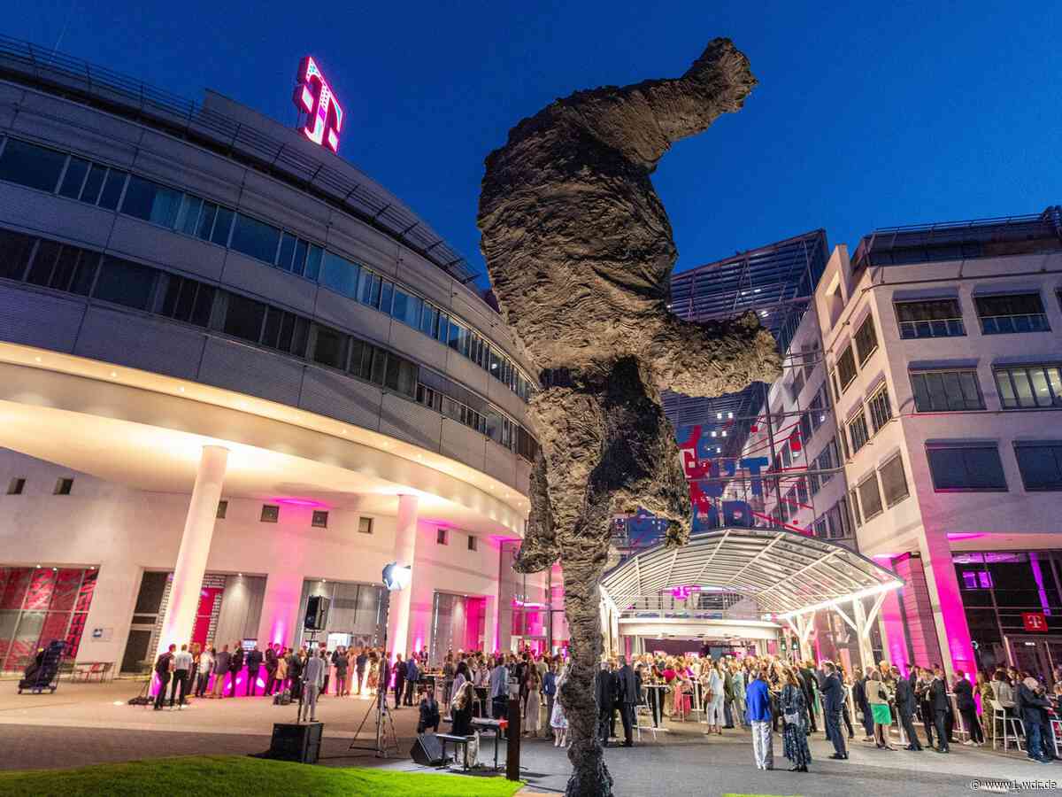 2,5 Mrd. weniger: So will die Telekom mit KI sparen