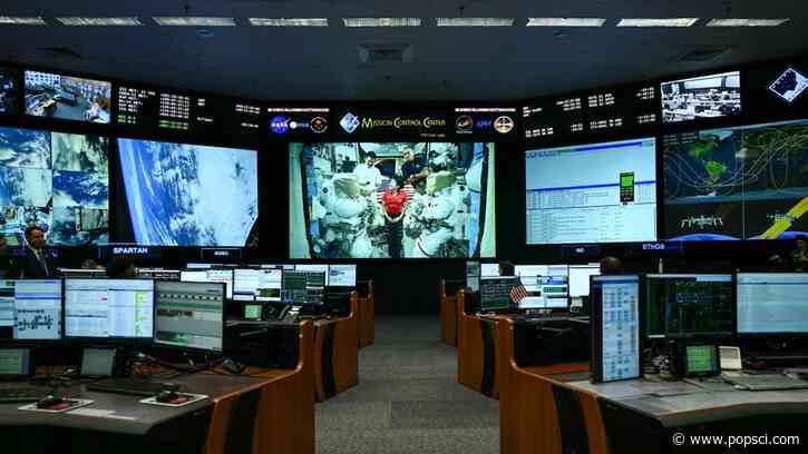 Apply to be a NASA flight director