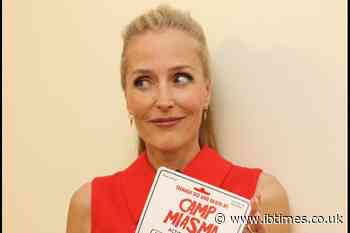 Gillian Anderson Becomes Latest Theatre Star to Call Out 'Distracting' Superfans