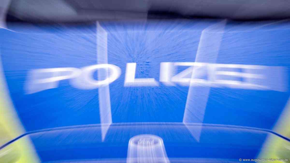 Auto verliert Anhänger – Mehrere Fahrstreifen der A8 gesperrt