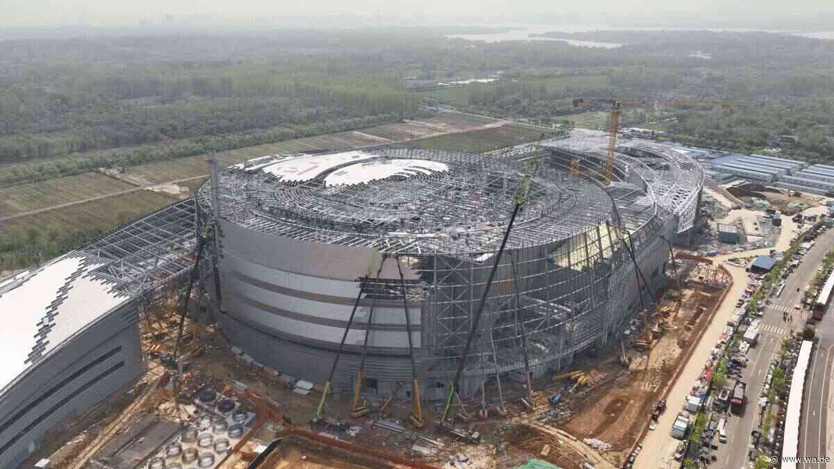 Chinas „künstliche Sonne“ ist zur Hälfte montiert – 2030 soll sie erstmals Strom erzeugen