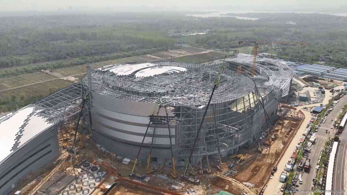 Chinas „künstliche Sonne“ ist zur Hälfte montiert – 2030 soll sie erstmals Strom erzeugen
