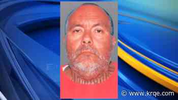 Roswell Police search for stabbing suspect