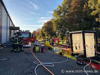 Ludwigshafen – Gefahrstoffaustritt im Industriegebiet Nachtweide: Ätzende Flüssigkeit ausgetreten – Großaufgebot im Einsatz