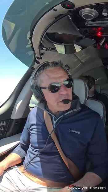 Jay Takes the Controls of the Cirrus Vision Jet