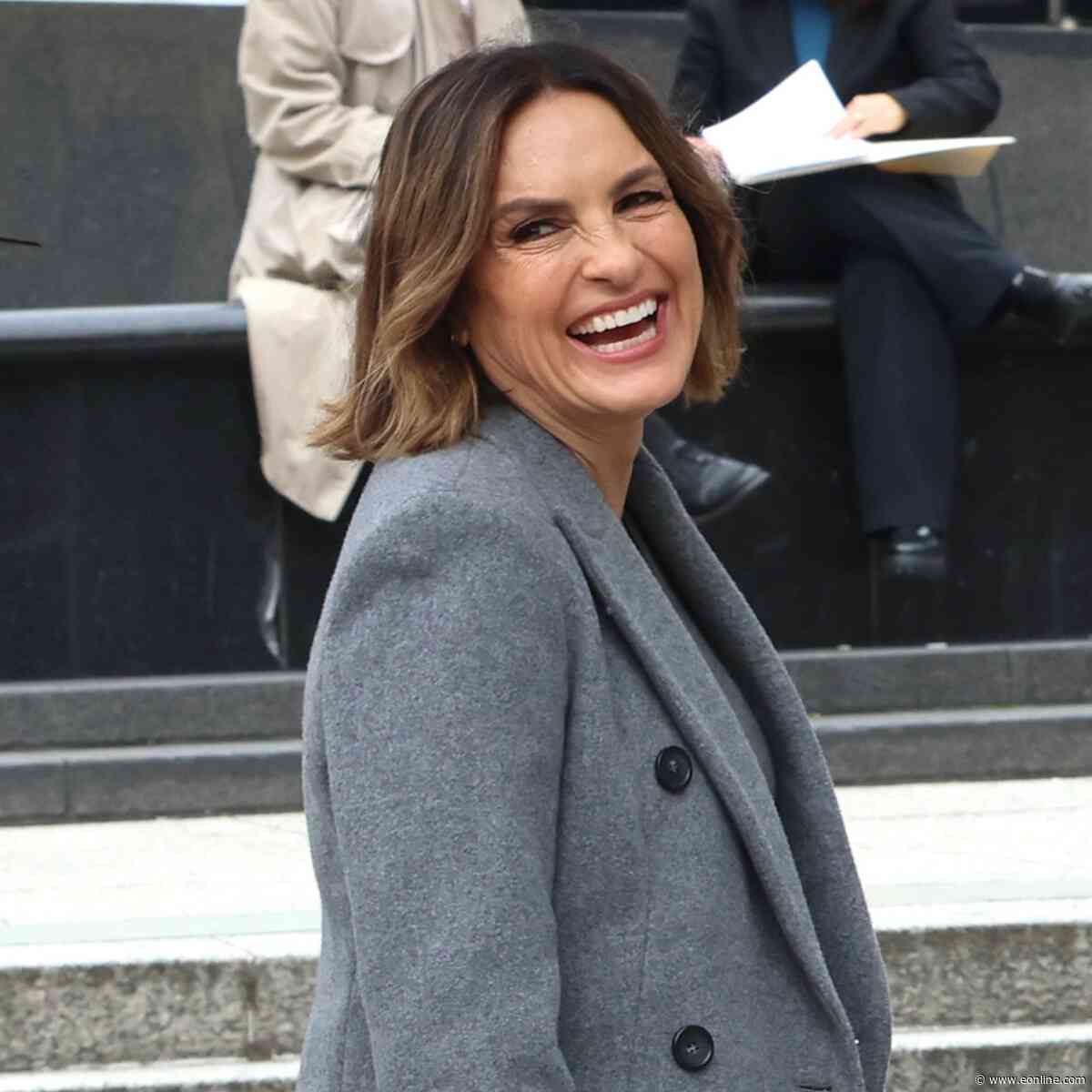 See Mariska Hargitay Crash a Wedding Photoshoot While Filming SVU