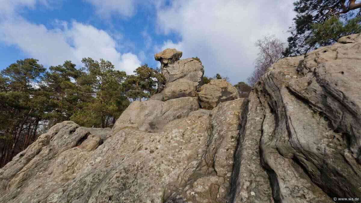Hier wurde „eine Mutter zu Stein“: Sagenhafter Felsen birgt schaurige Geschichte
