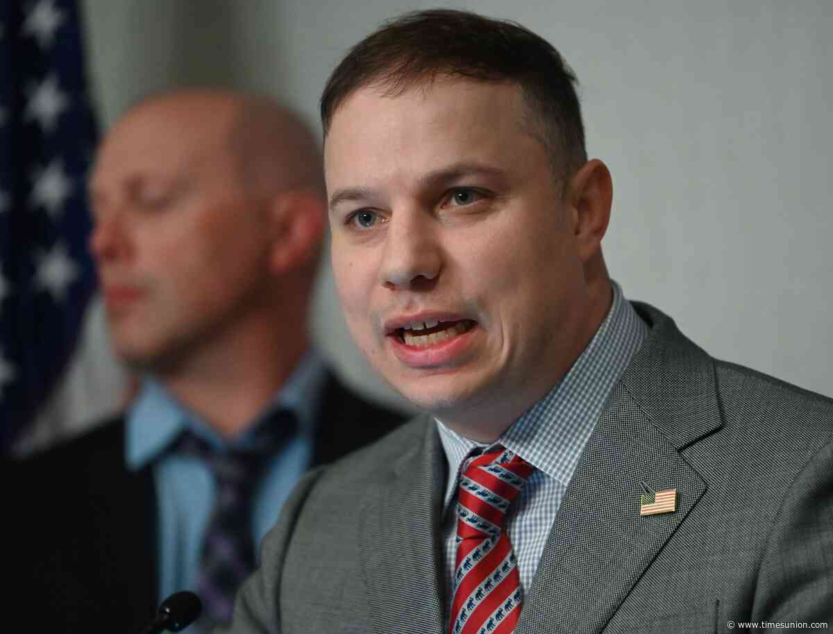 Constantino accuses Gendebien of illegal dumping as race intensifies