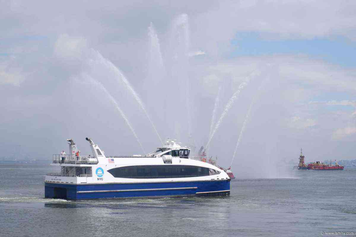 NYC Ferry fare hikes coming Oct. 19, as system gives middle schoolers discounted trips