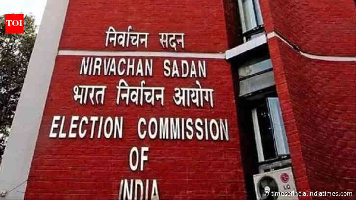 Form 6 not modified, only declaration added: Election Commission
