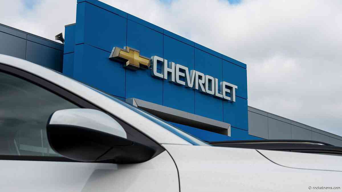 General Motors Q3 sales drop 5.5%, while Toyota buoyed by EVs, hybrids