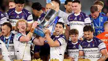 Wakefield beat Warrington to win Super League