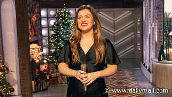 Kelly Clarkson stuns fans by debuting bold new look after quitting talk show