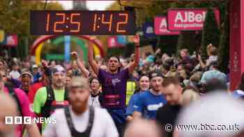 Record 35,000 take part in Great Scottish Run through Glasgow