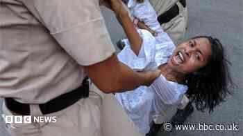 Indian police accused of sexually harassing journalists at protest