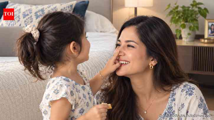 Psychology says children who touch a parent’s face while talking may have a deeper reason for doing it