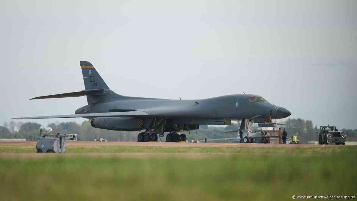US-Militär soll Bomber wegen Gefahr iranischen Drohnenangriffs abgezogen haben