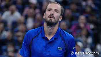 Tennis star disqualified after hitting spectator with ball