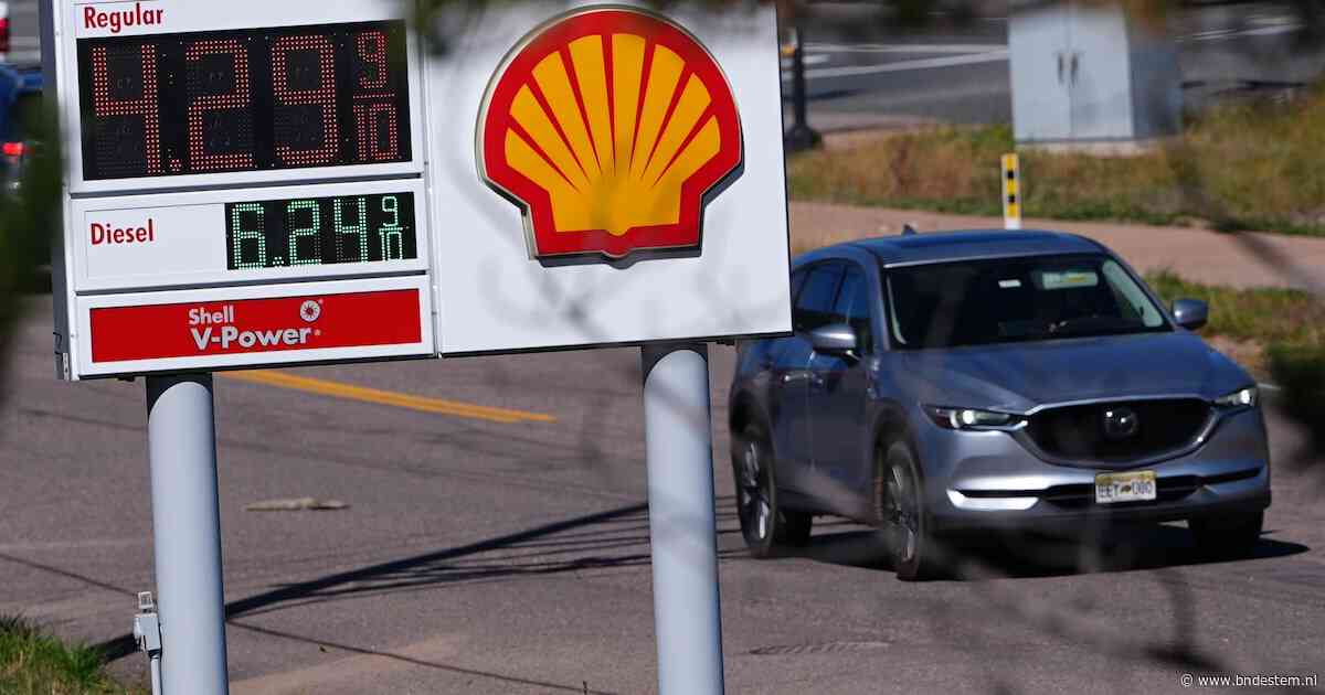 Iedereen mag van Trump voortaan belastingvrije diesel tanken in de VS: ‘Het schijnt heel goed te zijn’