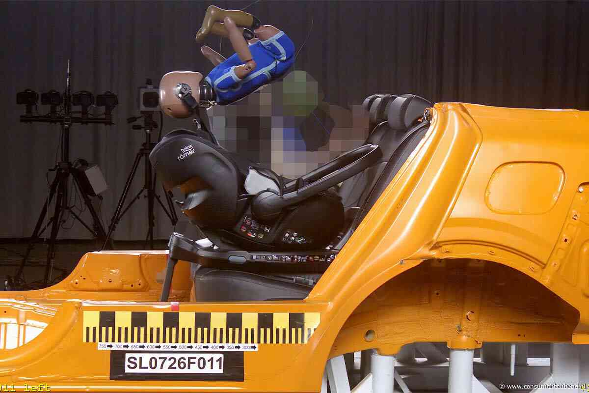Waarschuwing: 2 autostoeltjes falen in botsproef