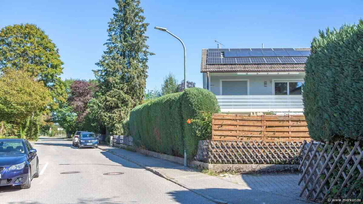 Fast drei Meter hoch: Diese Wand soll Anwohner vor Verkehrslärm schützen