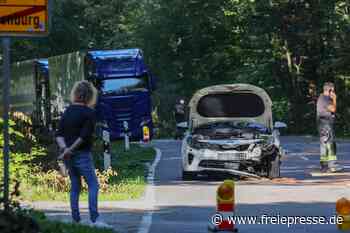 Unfall auf B 175 in Waldenburg: Zwei Frauen schwer verletzt - Straße stundenlang gesperrt