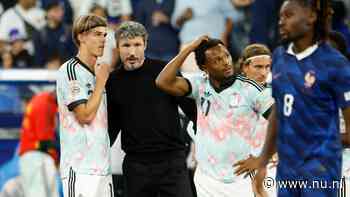 Van Bommel na 4-1-verlies in Frankrijk: 'Kwestie van tijd dat we topland verslaan'