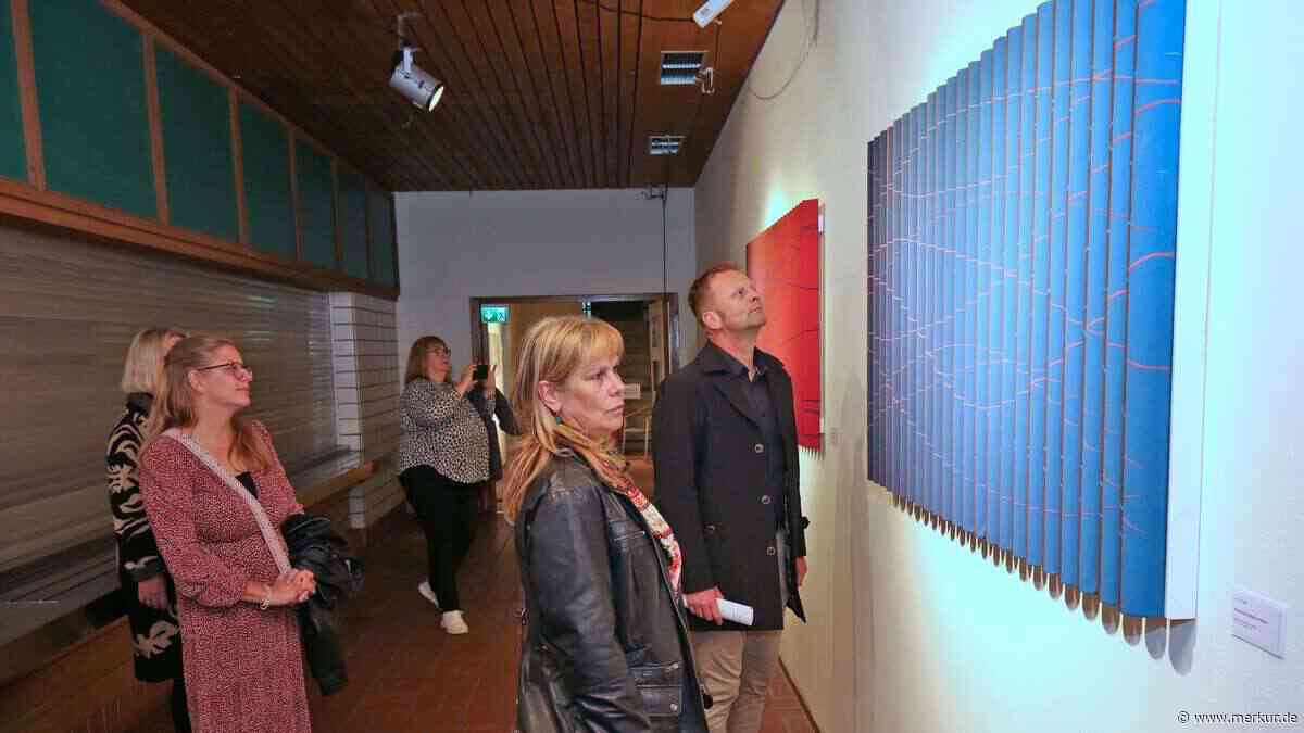 „Raum so voll, dass keiner mehr reingepasst hat“: Kunstausstellung in Oberbayern verzeichnet Besucherrekord
