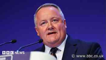 'Crack on' with building M4 relief road, says Welsh Tory leader