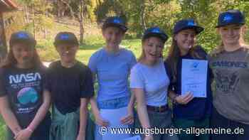 Jugendliche der Montessori Schule werden zu „Blue Rangern“