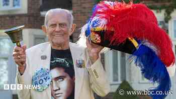'I'm 90 now. My town crier uniform is too heavy'