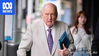 Alan Jones kiss left 17yo feeling 'violated', court told