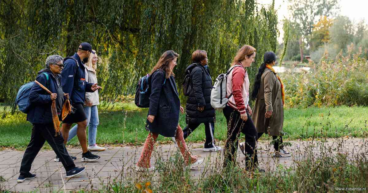 Samen wandelen, kletsen en even stilstaan: hier loop je mee tijdens de Walk of Life in de buurt van Enschede