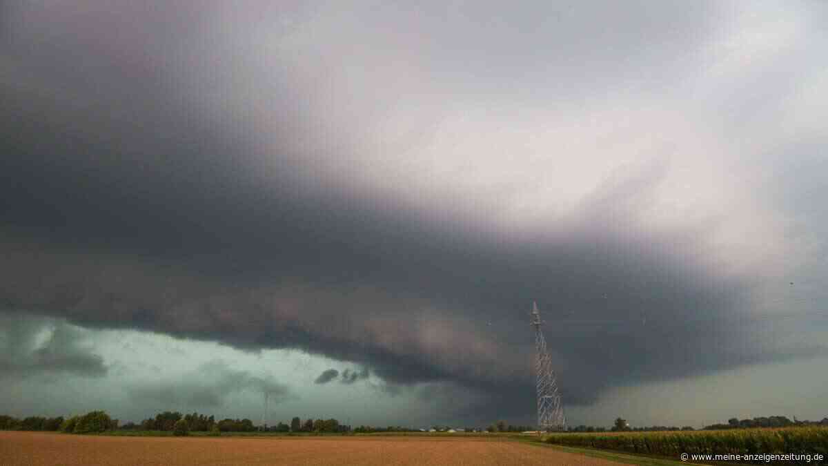 Unwetter treffen die Toskana: Zivilschutz ruft Alarm für Küste und Inseln aus