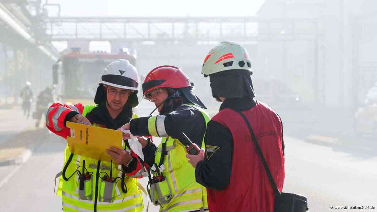 Blaulicht und Sirenen in Burghausen: Wacker probt am Samstag den Ernstfall