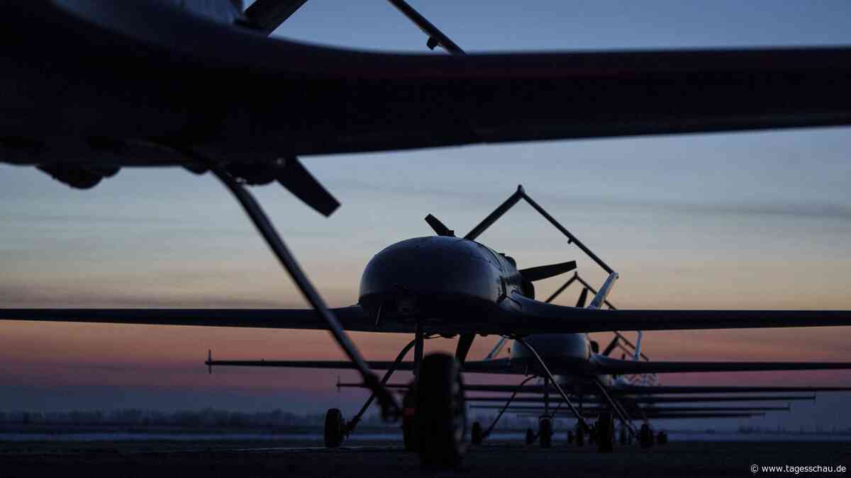 Abwehrkampf der Ukraine: Massiver Drohnenangriff auf Moskau