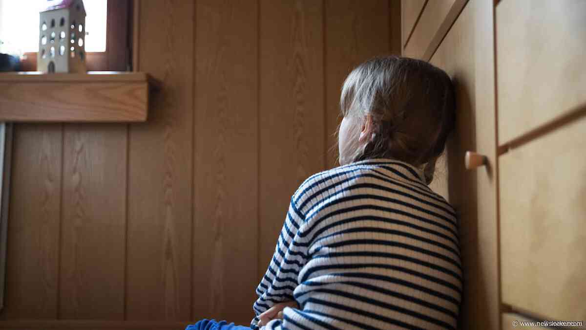 Praat mee | Steeds meer AI-beelden van kindermisbruik: hoe praat jij met je kind over AI?