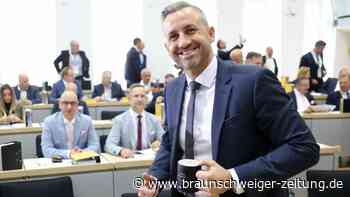Magdeburger Landtag beginnt historische Sitzung – Siegmund provoziert mit Tasse