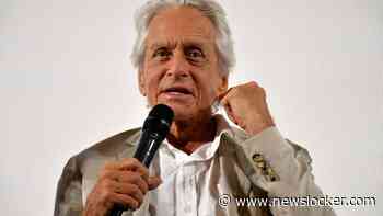 Michael Douglas (82) ergert zich aan de term ’nepobaby’: ’Maakt me echt kwaad’