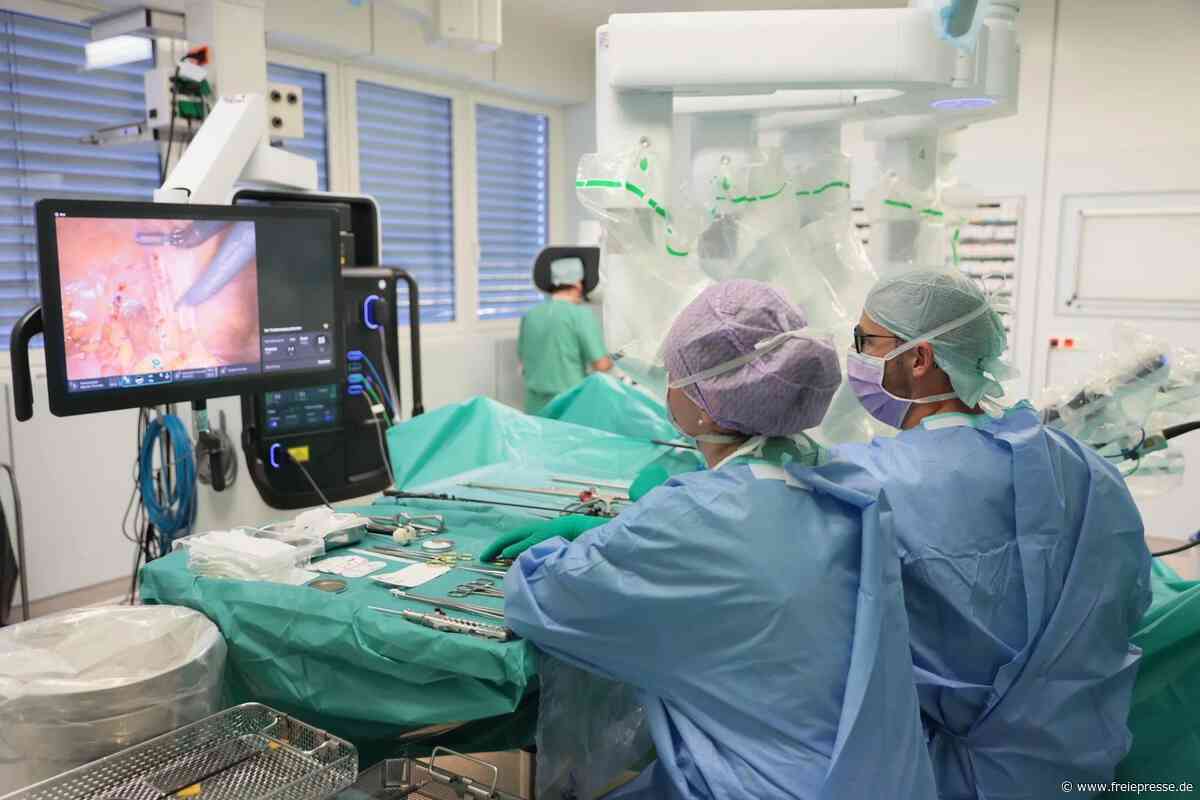 Klinik im Erzgebirge investiert in neue Technik: Präziser geht es im OP kaum